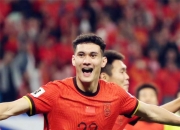 米兰,-武磊攻入制胜球，助埃瓦尔继续保持领先