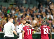 米兰体育网页版-萨尔茨堡逆转获胜，晋级淘汰赛