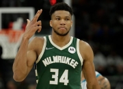 米兰真人-黄蜂大胜雄鹿，结束两连败