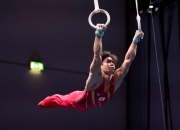 米兰体育官网-加拿大体操选手赢得冠军头衔