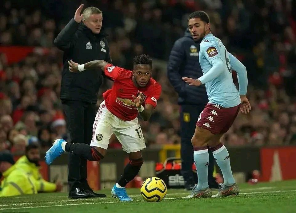 包含刚果女足锋线进攻不振，主帅面临下课危机的词条