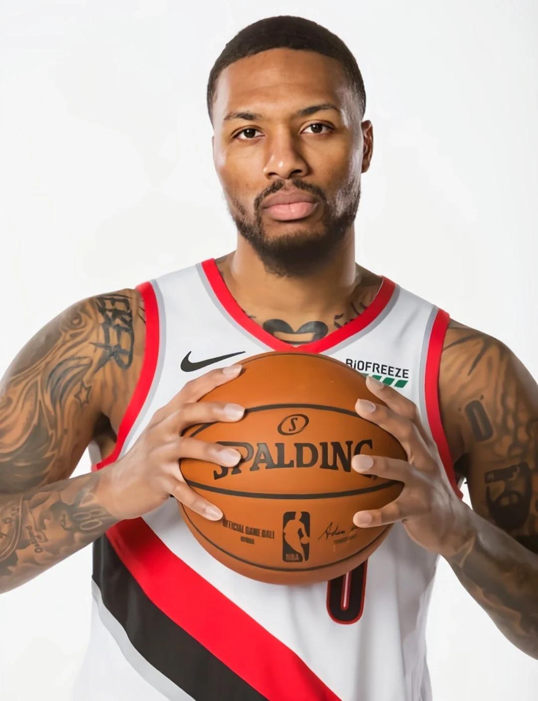 开拓者客场取胜奇才，利拉德分高效率领先