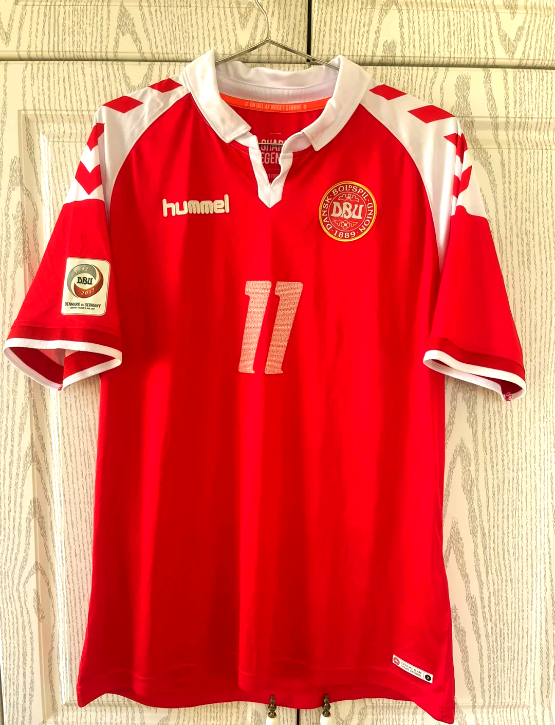 丹麦队成功晋级年欧洲杯预选赛的简单介绍