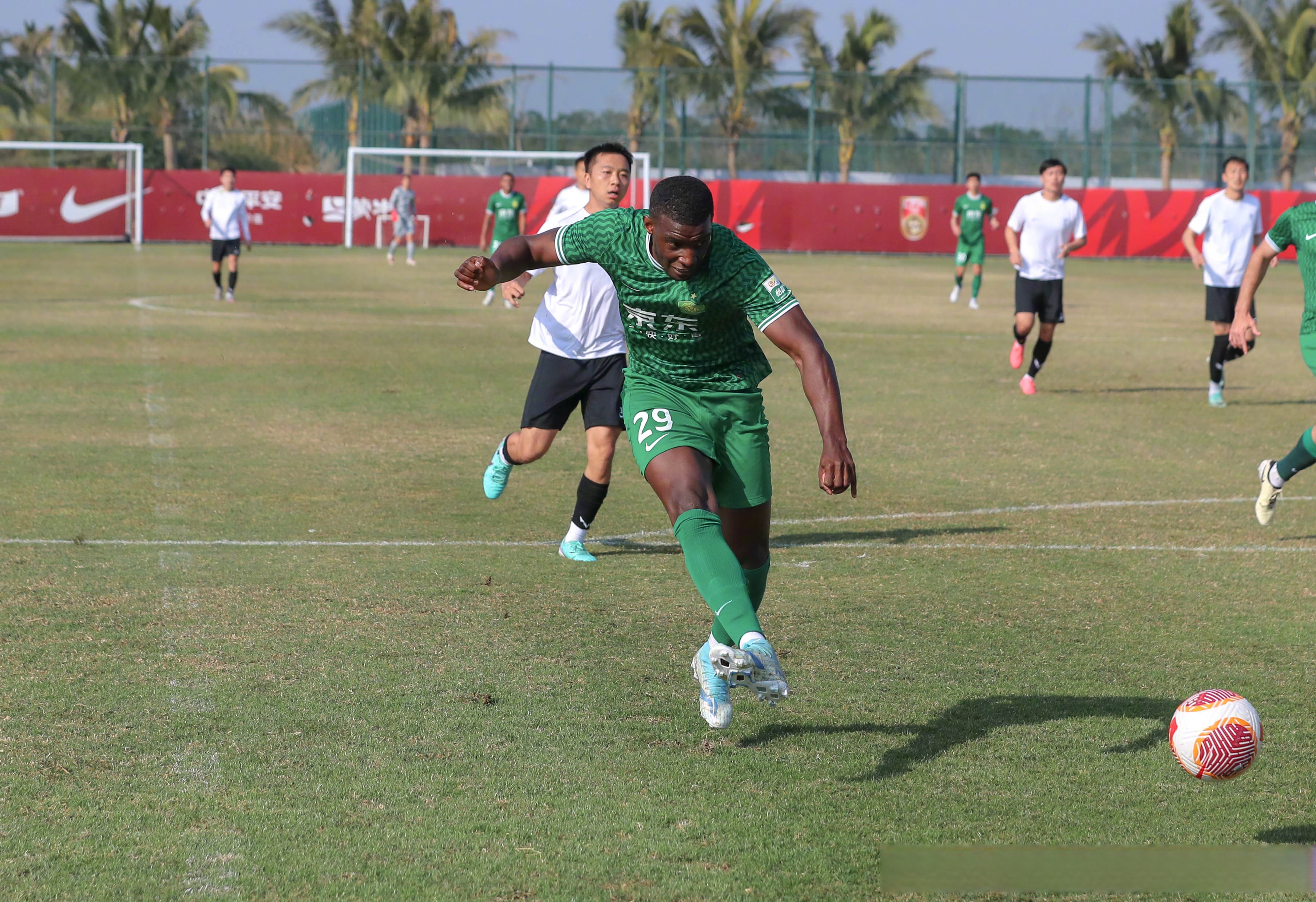 大连一方客场负于北京国安,久攻不下的简单介绍 大连一方客场负于北京国安,久攻不下的简单介绍