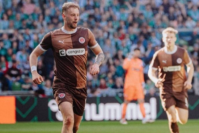 云达不莱梅主场惨败，需进一步提升实力