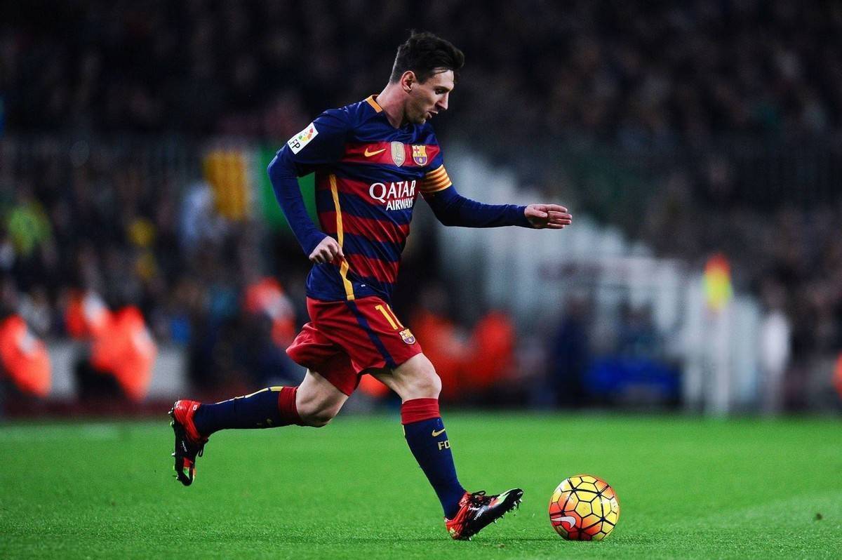 曼联胜巴萨，梅西无缘进球刷新纪录