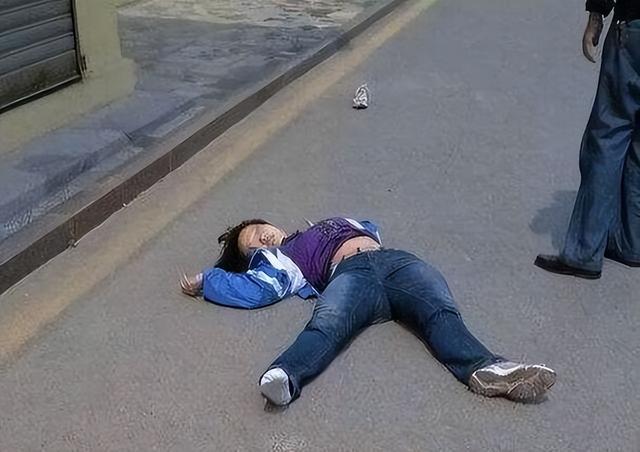 当比赛未标志西藏队女将飞,泼扇扑克赛冠军的简单介绍 当比赛未标志西藏队女将飞,泼扇扑克赛冠军的简单介绍