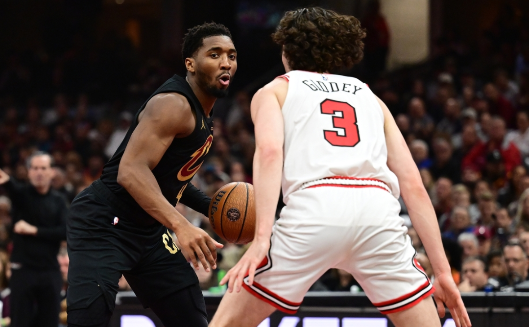 公牛主场不敌骑士，拉文独得分