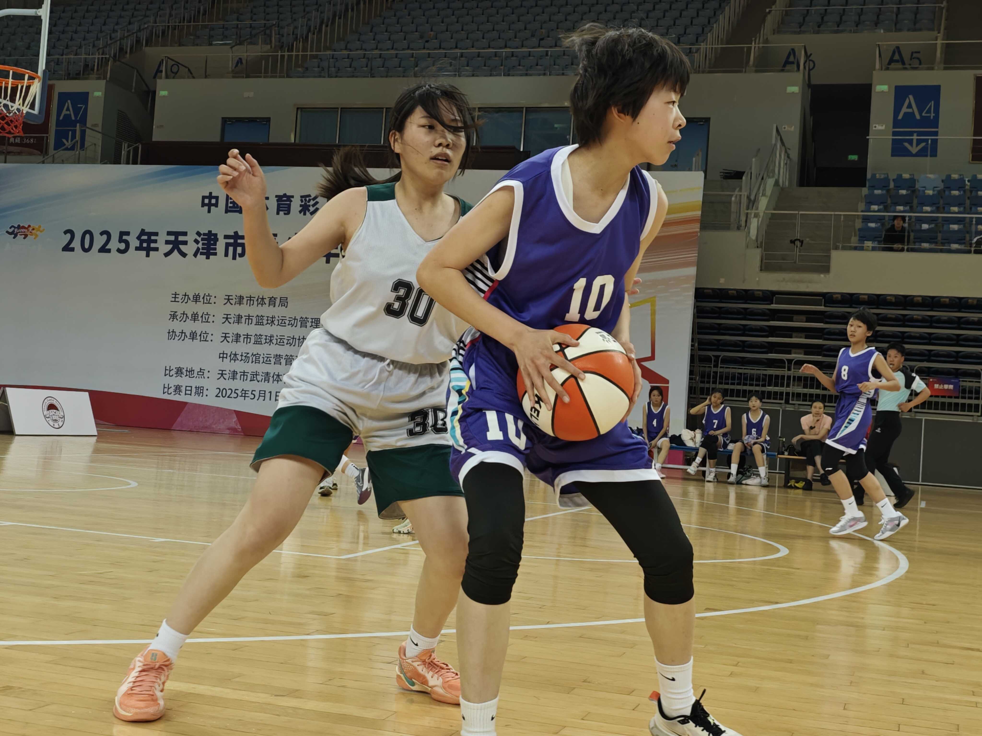 天津球员猛烈出手,重赛锦上添花 天津球员猛烈出手,重赛锦上添花