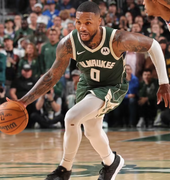 雄鹿队与爵士队战成平局 雄鹿队与爵士队战成平局