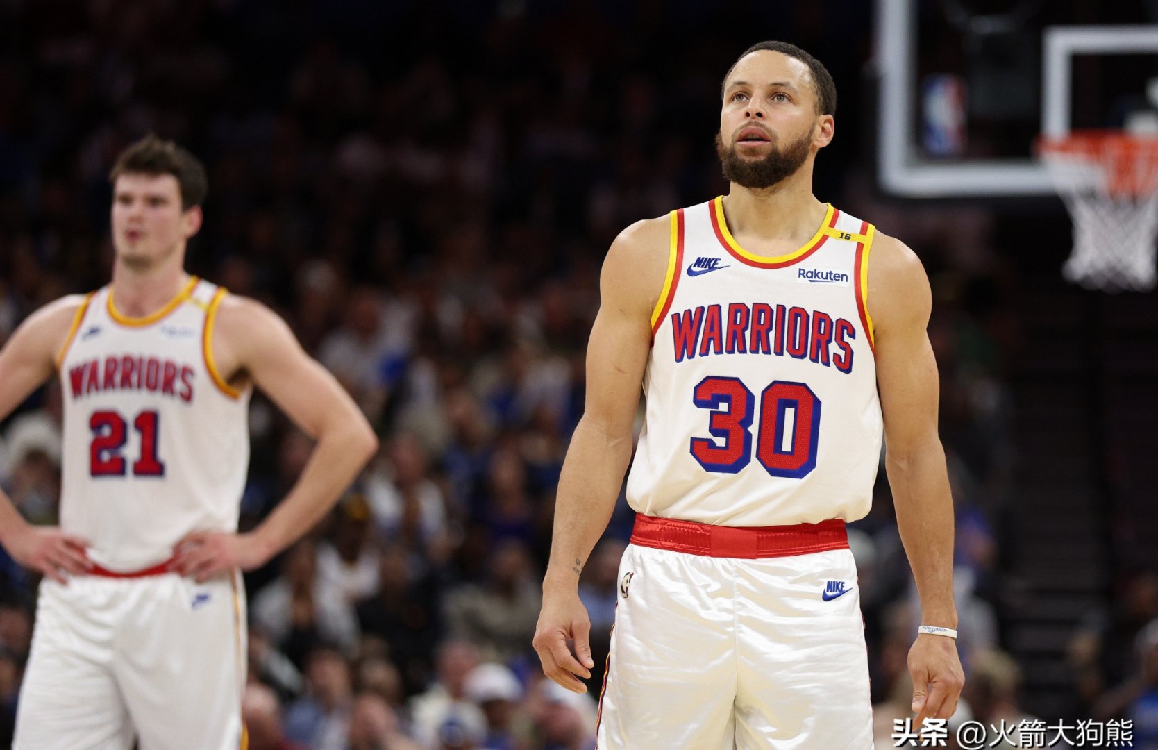 火箭胜勇士,结束六连败 火箭胜勇士,结束六连败