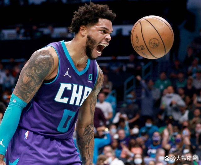 篮网轻取黄蜂，宛如行云流水