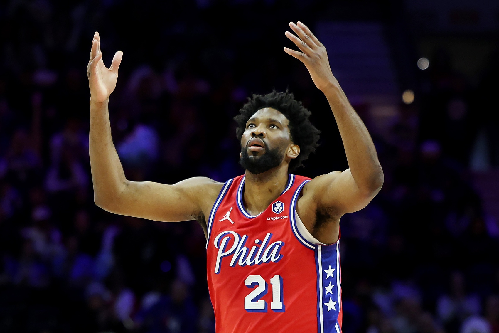 黄蜂战胜快船,鏖战四场取胜 黄蜂战胜快船,鏖战四场取胜